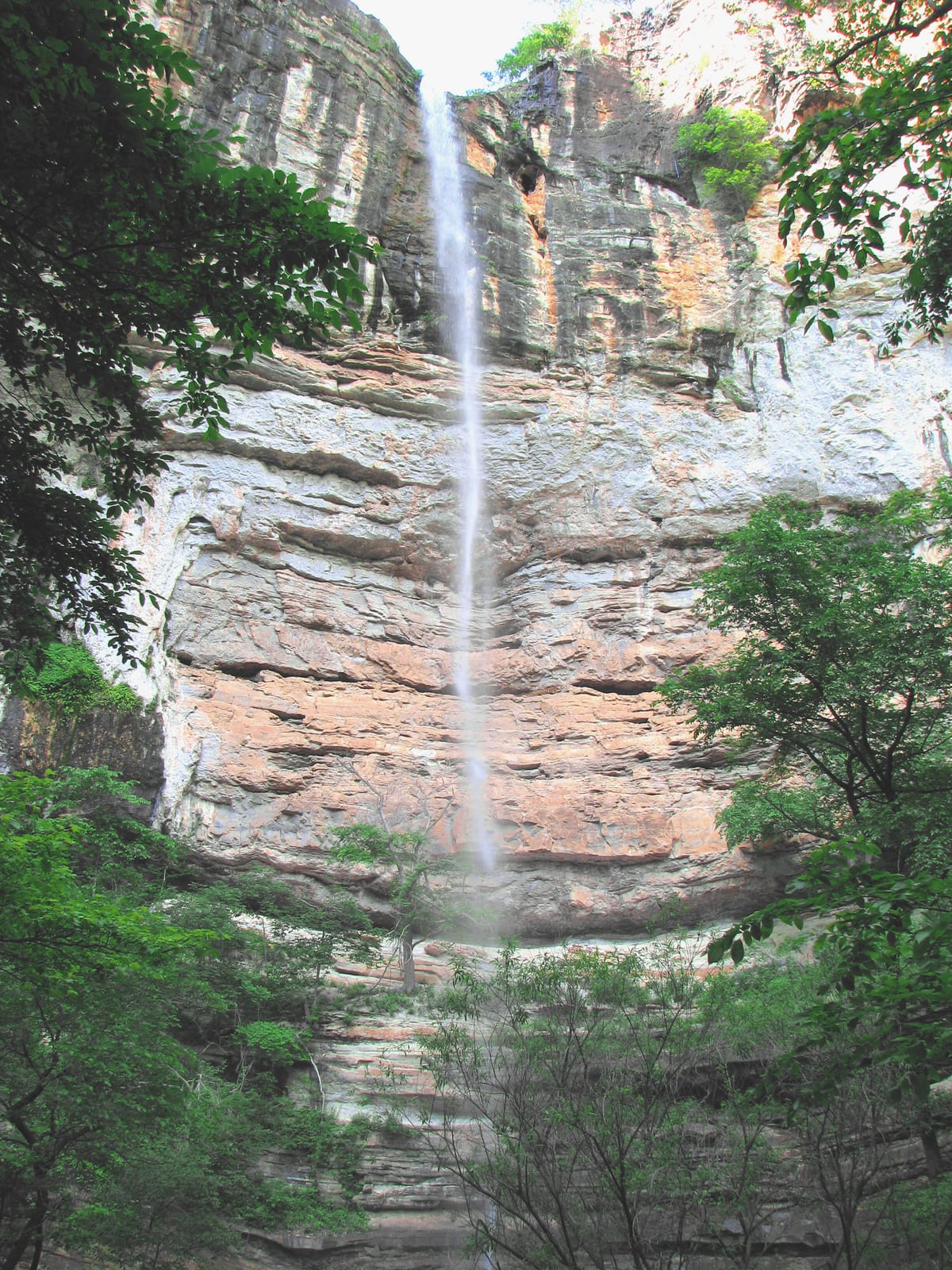 Hemmed-In-Hollow Falls photo 2